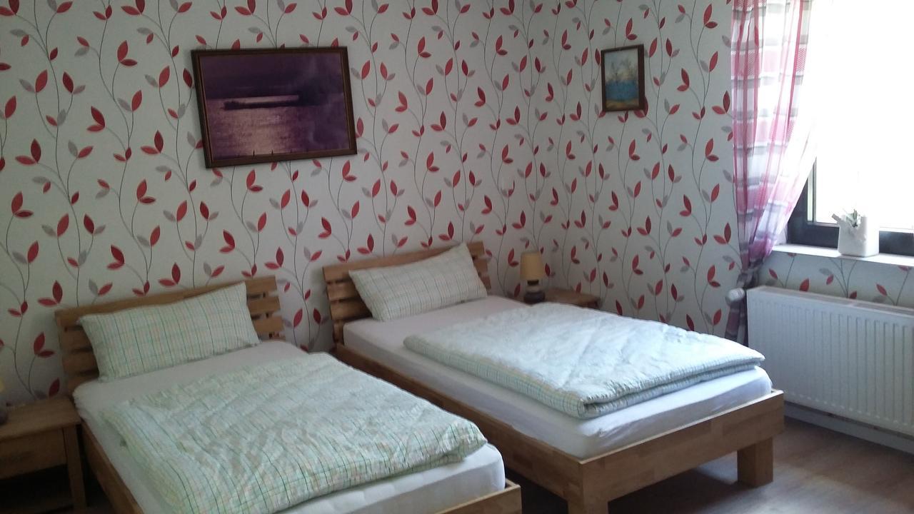 Landgasthof Schaenzer Voerde Buitenkant foto
